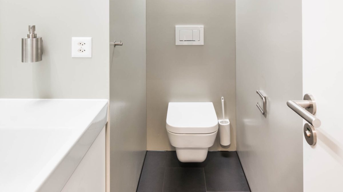 Nasszellen mit WC- und Duschen-Anlagen